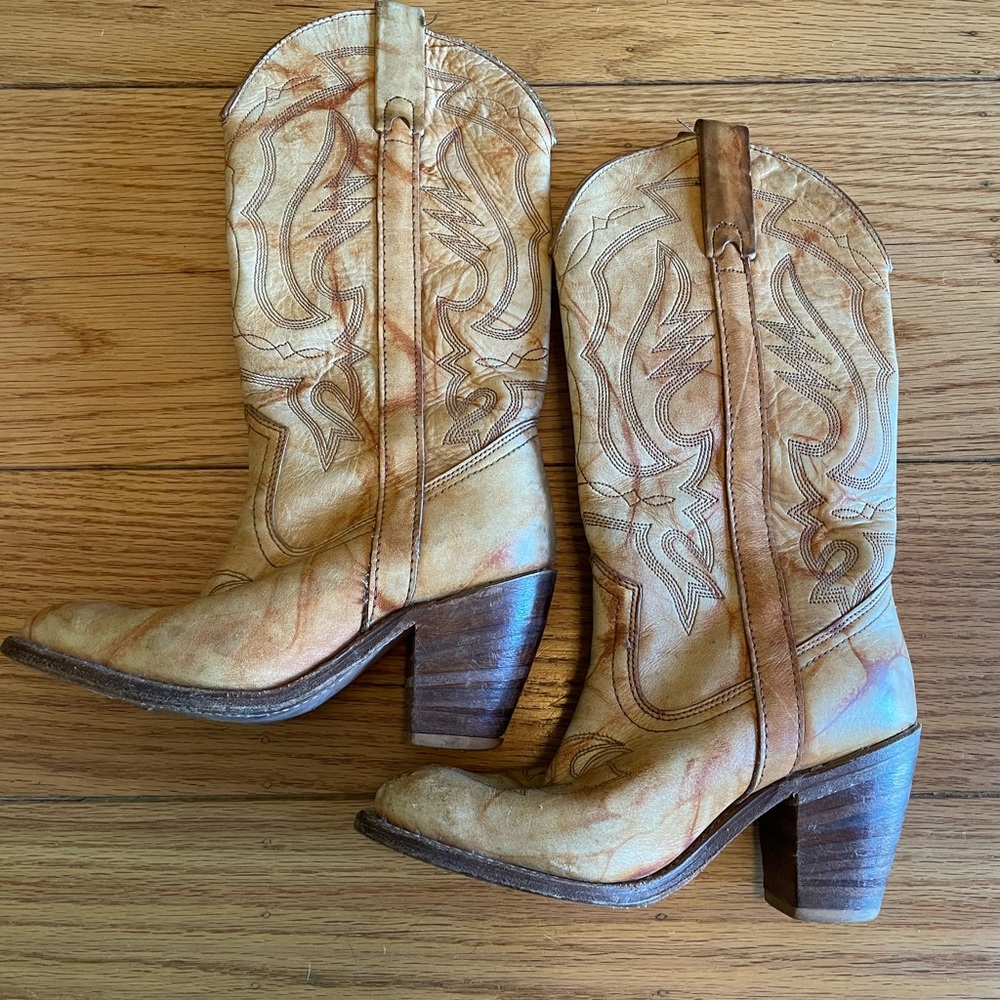 Vintage Miss Capezio heeled cowgirl boots
